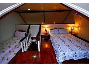 Villa Leonora Beach Resort0