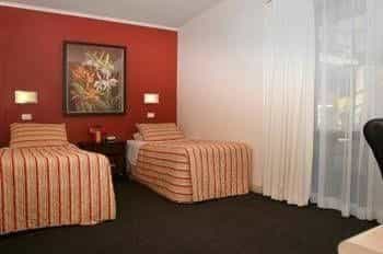 Whale Motor Inn