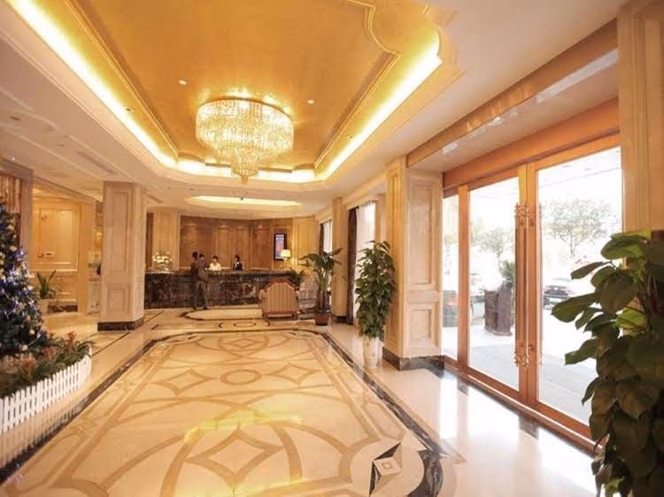 Legend Hotel3