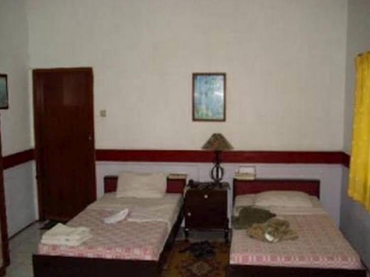 Splendid Inn2
