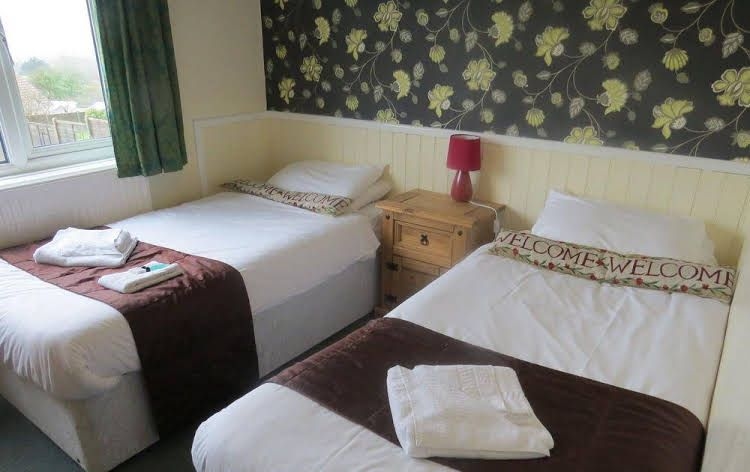 Sandown Manor2