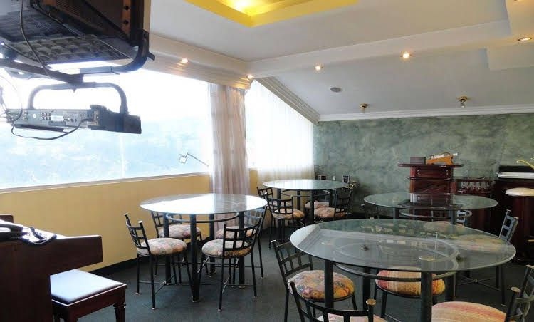 Hotel Suites Gonzalez Suarez2