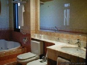Hotel Montearagon3