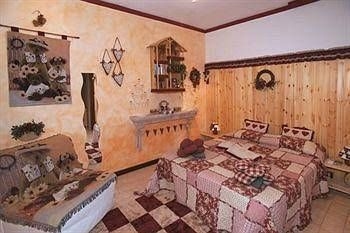 Ai Due Pini B&B0