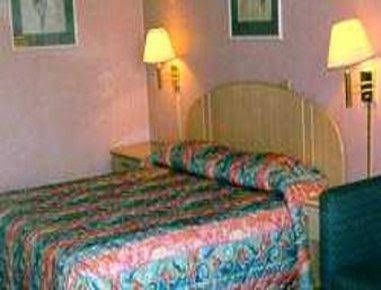 Royal Inn3