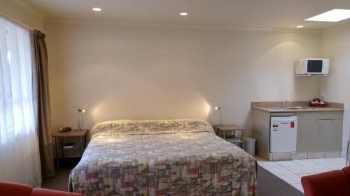 Hobson's Choice Motel3