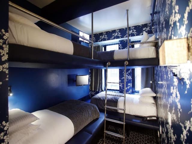 QUADRUPLE BUNK BED