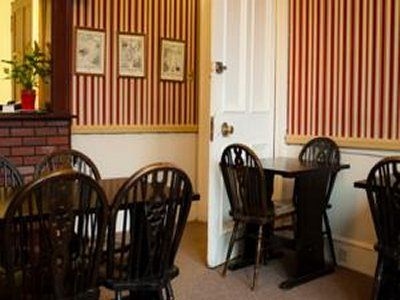 Edinburgh House Hotel2