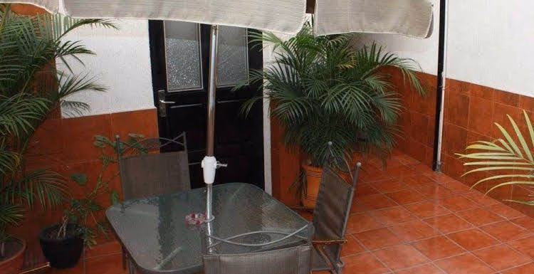 Hostal Menavi3