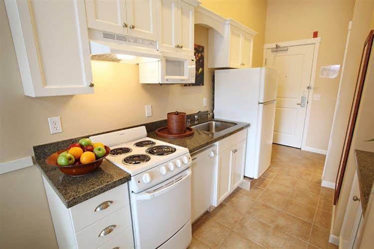 Rivertide Suites3