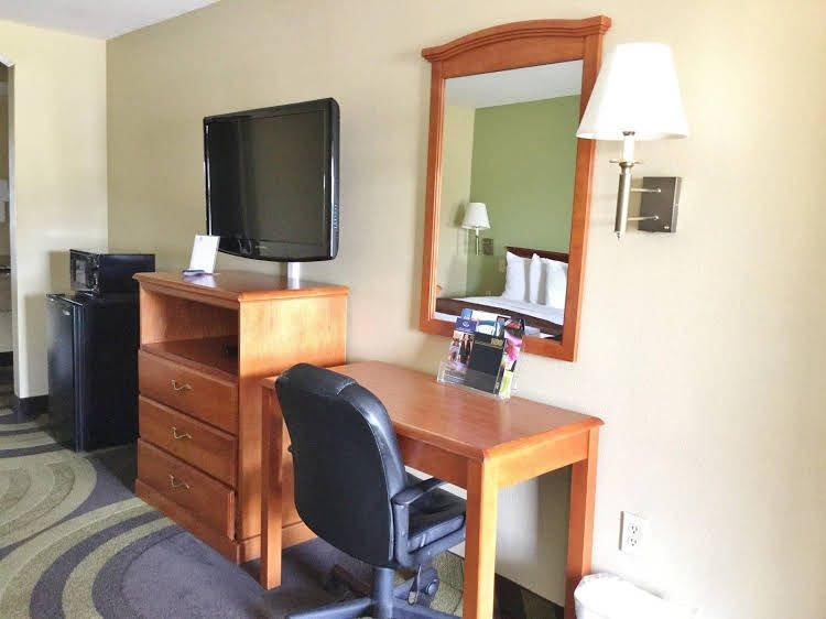 Americas Best Value Inn and Suites Little Rock0