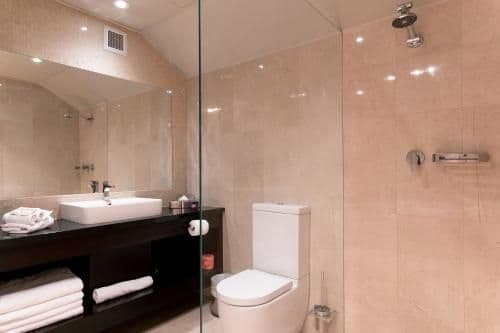 Executive Suite with Spa Bath