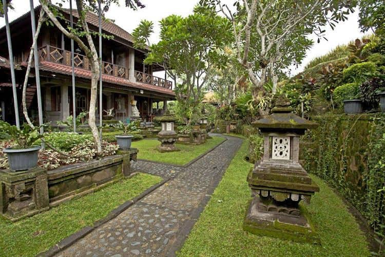 อาร์ทินี่ 2 คอทเทจส์ อาร์ทินี่ 2 คอทเทจส์