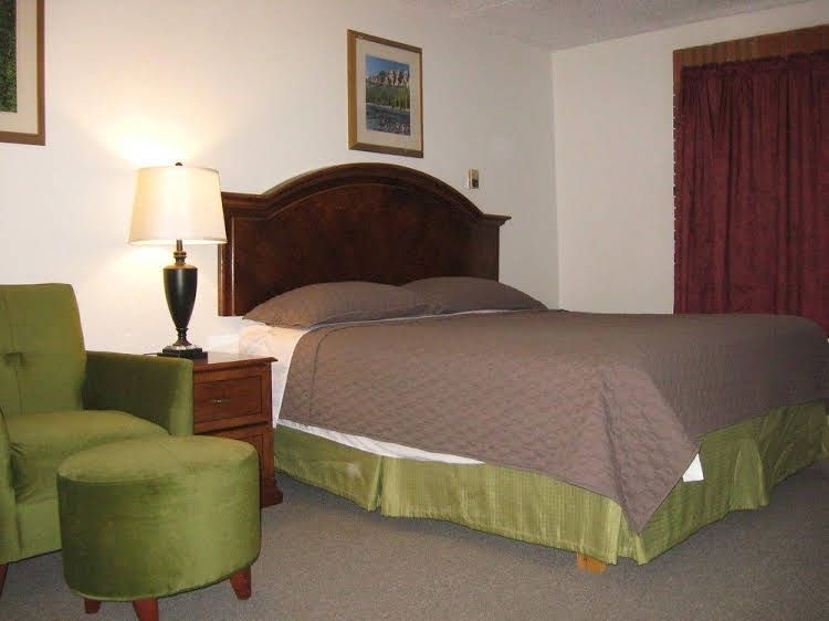 Royal City Motor Inn3