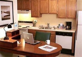 Affordable Suites Columbia3