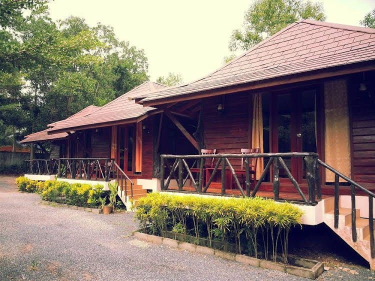 ทรายทอง รีสอร์ท (Saithong Resort)0