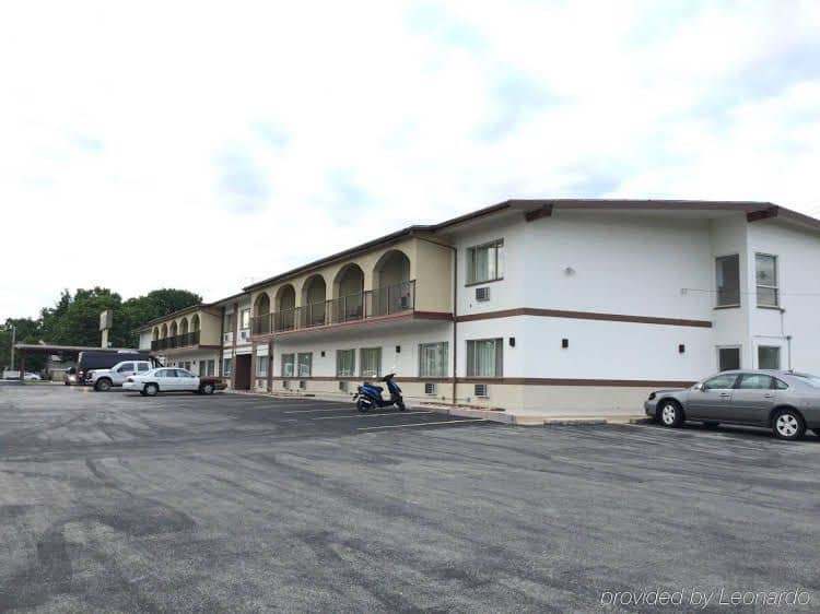Americas Best Inn & Suites Urbana Americas Best Inn & Suites Urbana