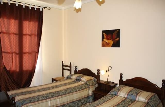 APARTMENT THREE BEDROOMS
