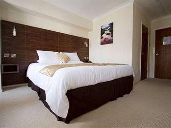 The Royal Hotel4
