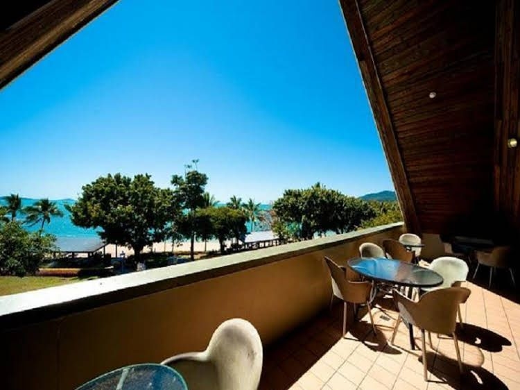 Airlie Waterfront Backpackers4
