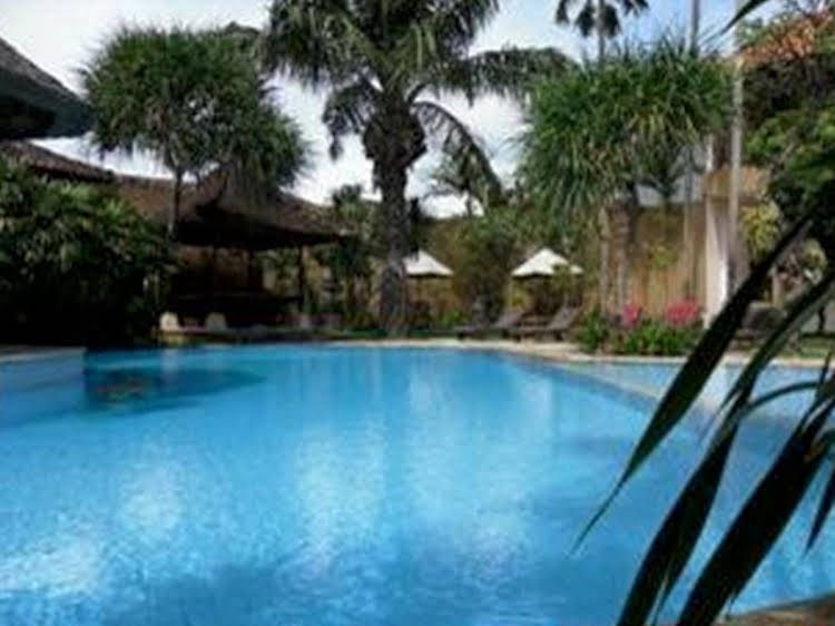 Indi Hotel0