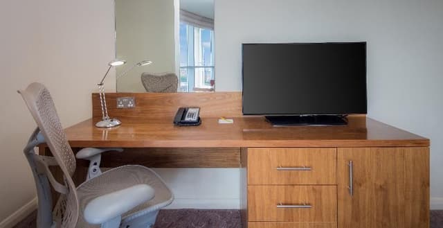 FAMILY ROOM STANDARD