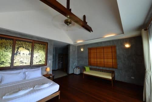 Villa - Beach Front