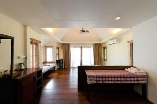 Deluxe Bungalow - Beach Front