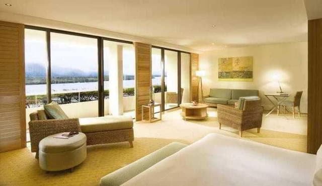 SUITE EXECUTIVE