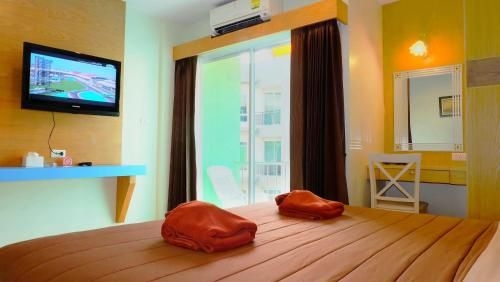 ป่าตอง อายส์ (Patong Eyes)3