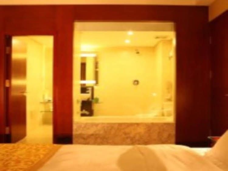 River-sky Hotel0