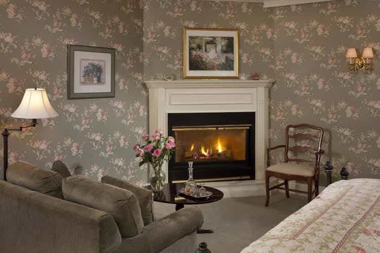 Applegate Inn