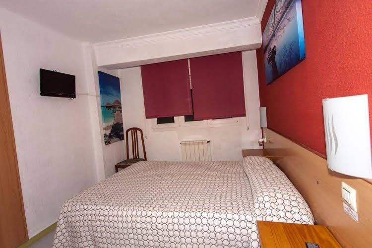Hostal Verdemar2