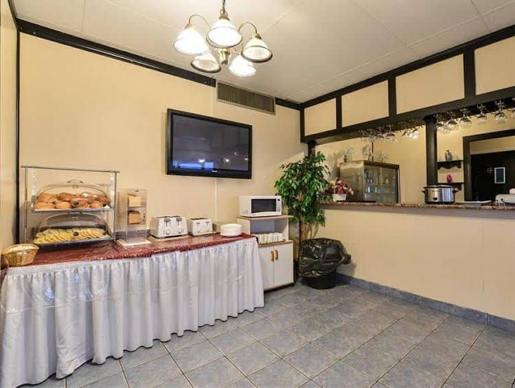 Canada's Best Value Inn & Suites Canada's Best Value Inn & Suites