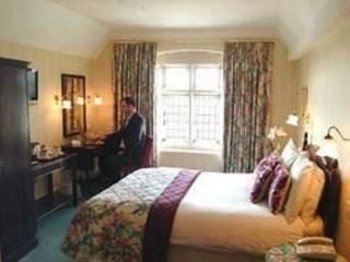 Norfolk Arms4