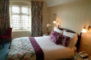 Norfolk Arms2