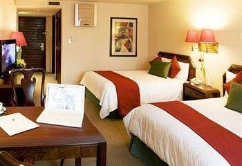 Hotel La Joya4