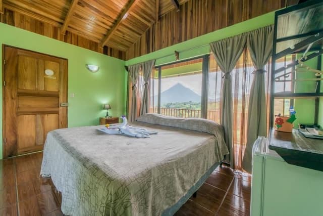 JUNIOR SUITE MOUNTAIN VIEW