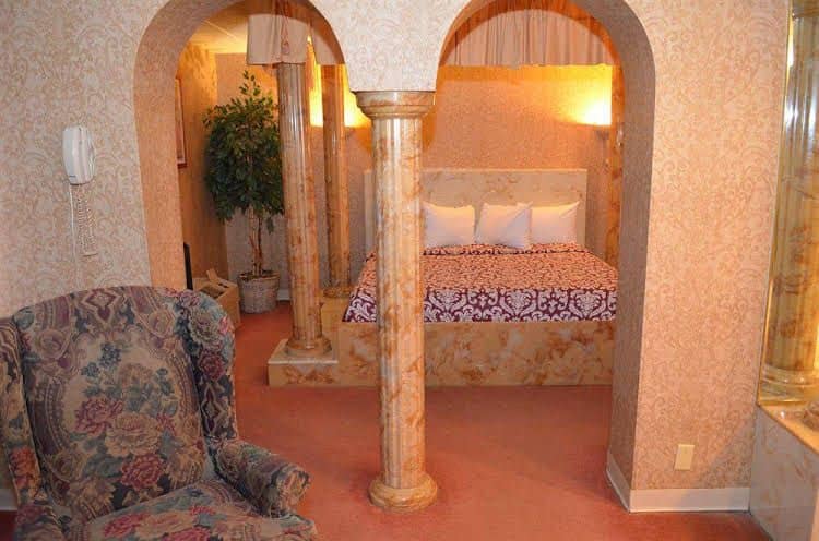 Red Carpet Inn Fanta Suites Hotel Red Carpet Inn Fanta Suites Hotel