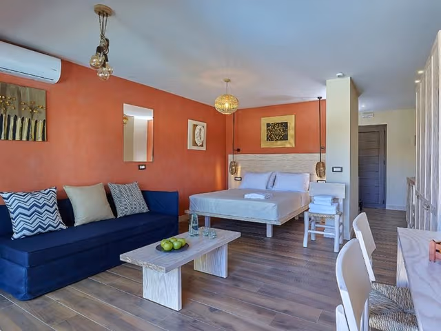 JUNIOR SUITE WITH PRIVATE POOL