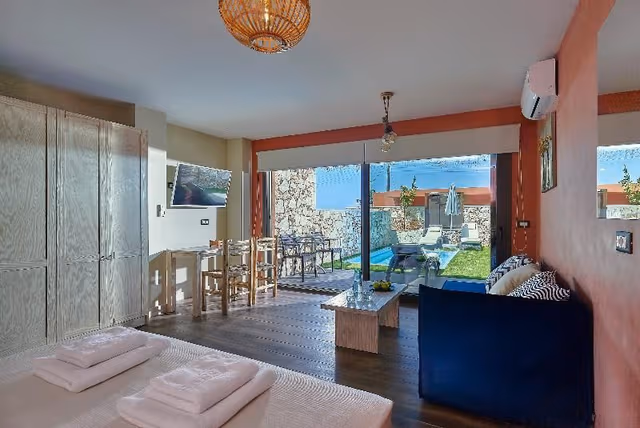 JUNIOR SUITE WITH PRIVATE POOL