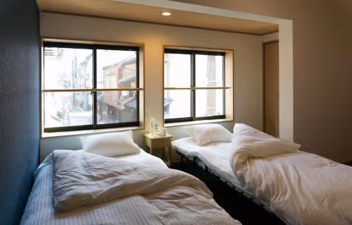 Twin Room with Shower