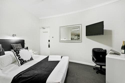 Superior Queen Room