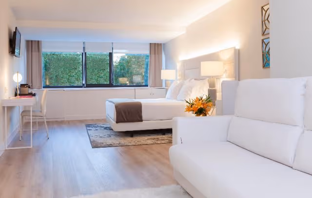 FAMILY ROOM STANDARD