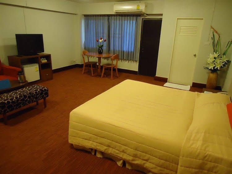 โรงแรมเดอะ คาแนล (The Canal Hotel)3