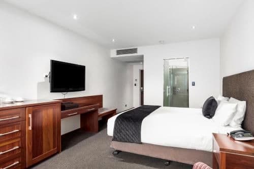 Grand King Suite