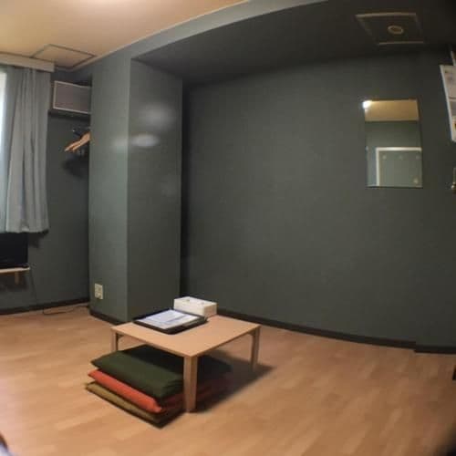 Japanese-Style Room