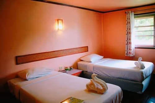 Standard Twin Room with Garden View