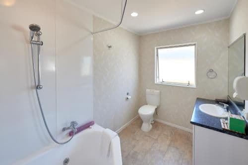 Studio with Bath
