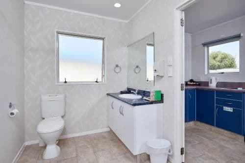 Studio with Bath